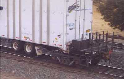 Image of the Swift RoadRailer showing the rear CouplerMate.